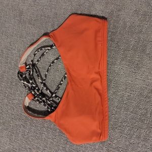 Lululemon sz 6 free to be wild bra chili red and spotted straps